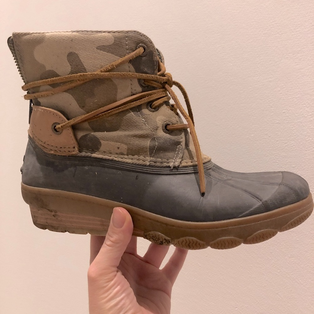 SPERRY Boots! Size 6. Rain Boots or Conventional! Camouflage print.